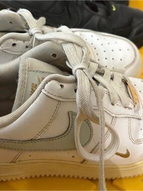 Women’s sage air force 1